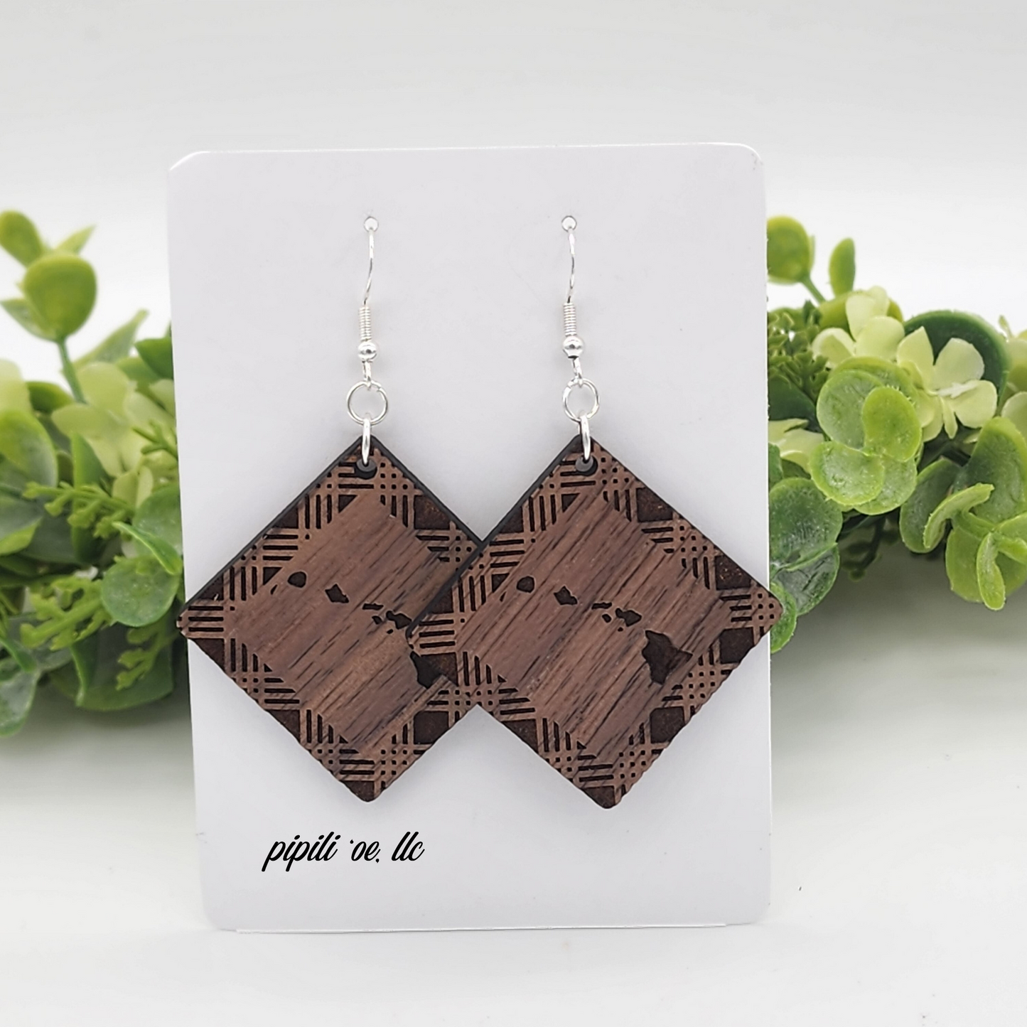 Hawaiian Island Chain Earrings w/ Palaka Border